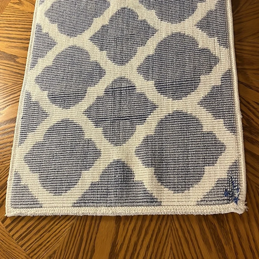 Natural Cotton Bath Mat / Throw Rug White & Blue Design